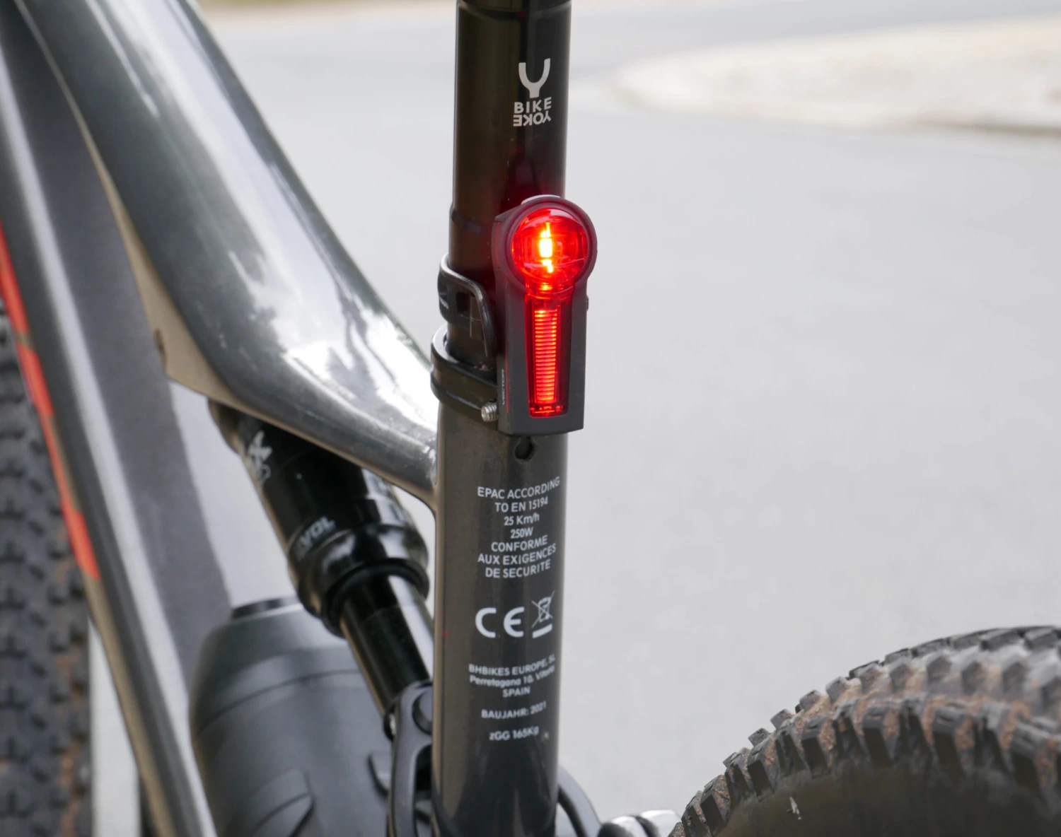 Trelock Licht-Set LS 300 I-GO VECTOR